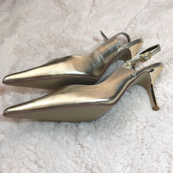 🆕 BN pair of gold pointed heels - Michael Antonio - Picture 2 of 7